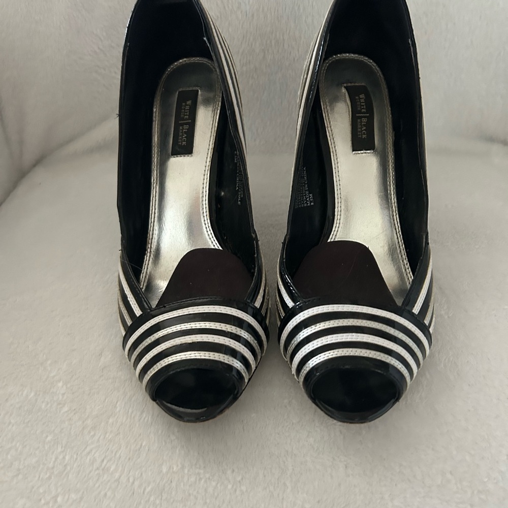 WHBM  Striped Black and White Heels
